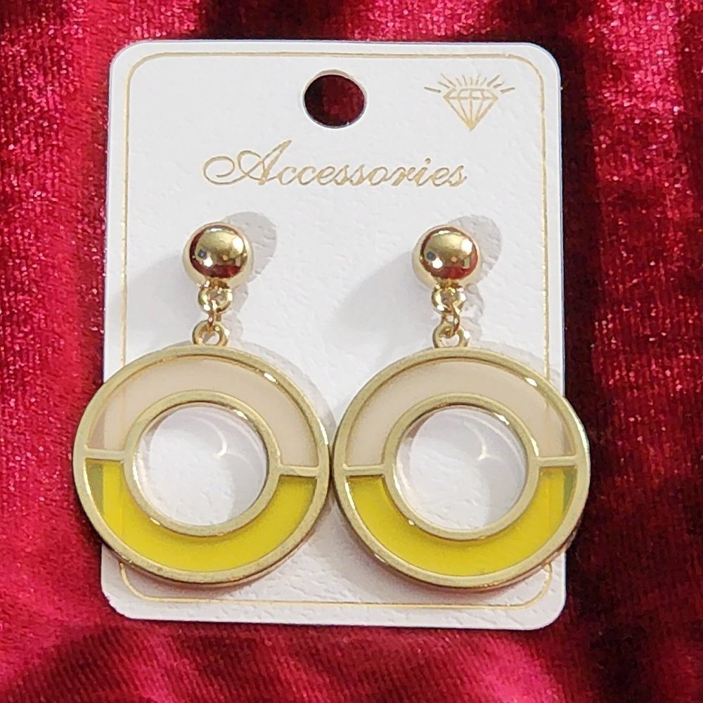yellow circle earring